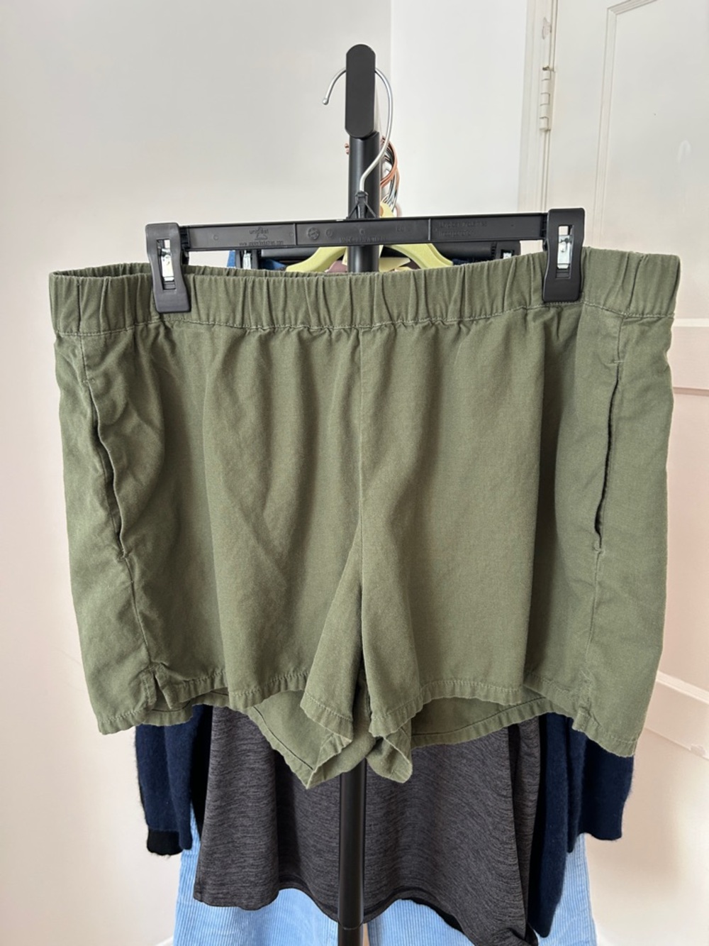 Madewell Women’s Cotton Shorts. Size XL. 3” inseam. Front pockets.